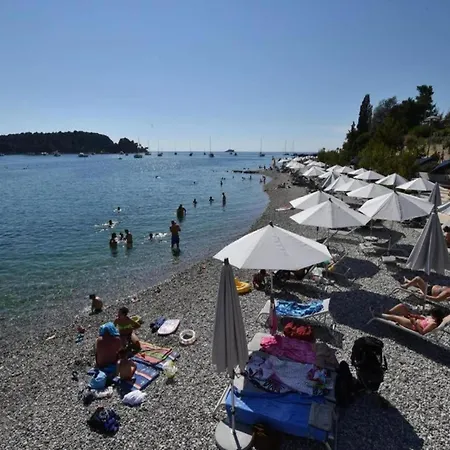 In Rovinj With Pool & Bubble Bath