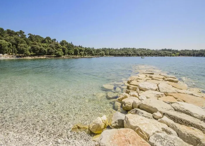 Vila In Rovinj With Pool & Bubble Bath Rovinjsko Selo