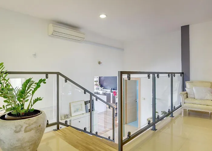 Villa In Rovinj With Pool & Bubble Bath *