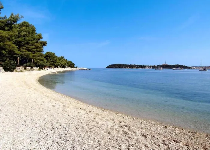 Villa In Rovinj With Pool & Bubble Bath *